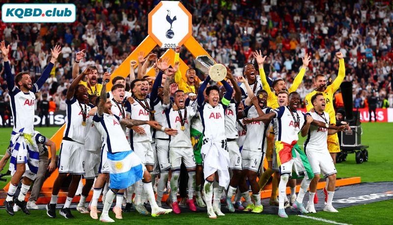 Tottenham với tầm ảnh hưởng và khát vọng danh hiệu